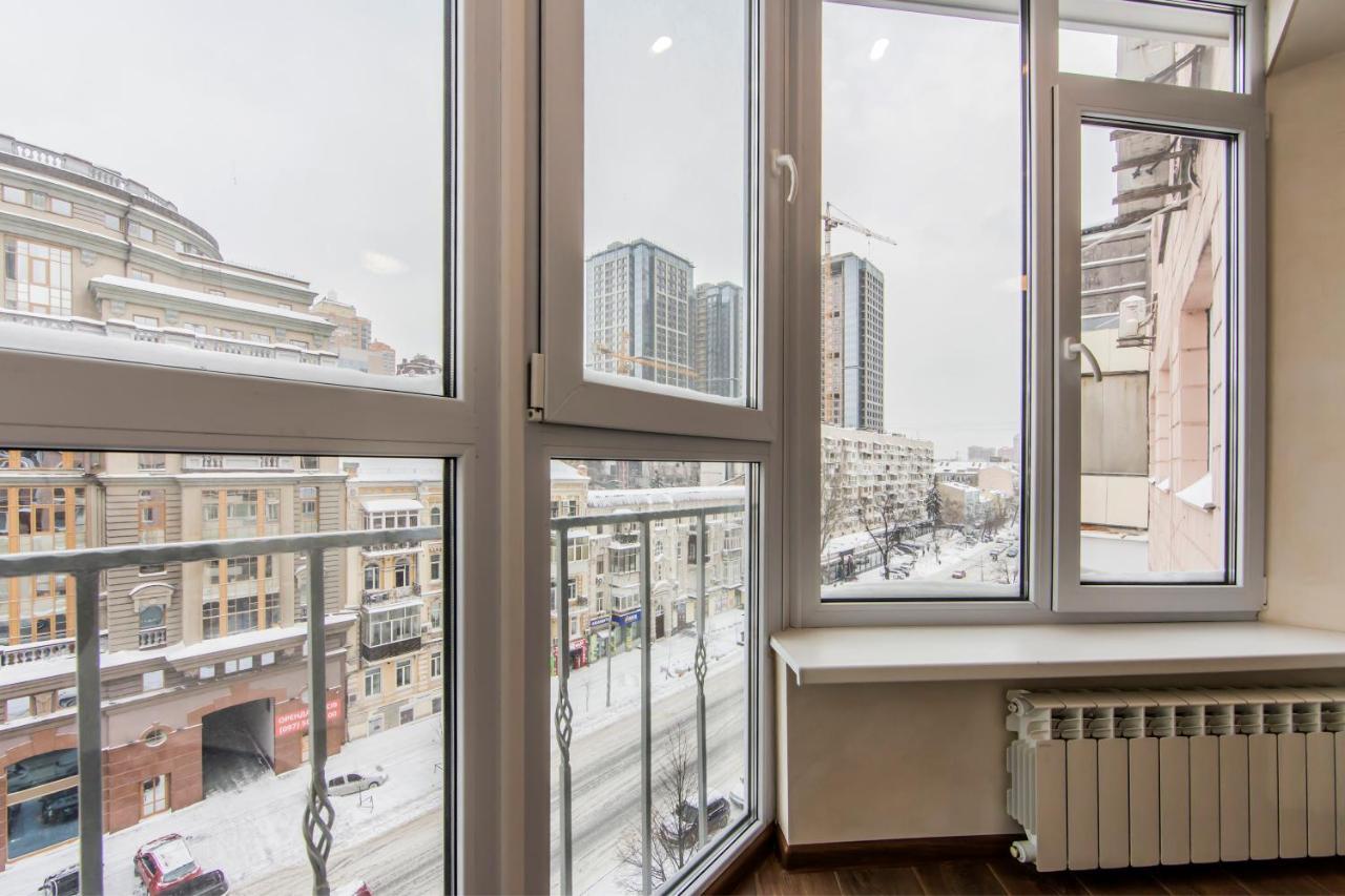Шикарная Квартира Возле Костёла В Центре Kiev Exteriör bild